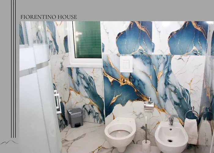 Free Parking - Fiorentino House * Naples